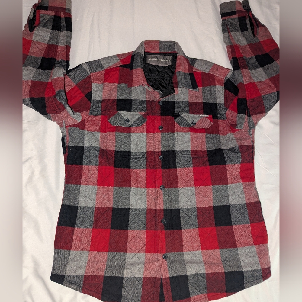 Eddie Bauer Red Buffalo Plaid Men's Large Long Sleeve‎ Button Down Heavy Flannel